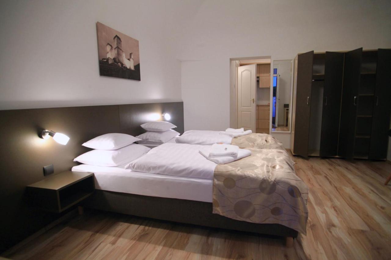 Pizza Tabor Apartman Miskolc Eksteriør billede