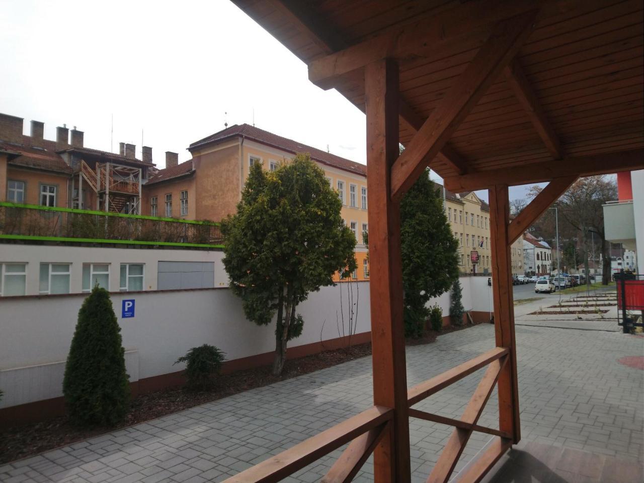 Pizza Tabor Apartman Miskolc Eksteriør billede
